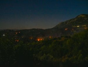 Antalya’da Kumluca, Kaş ve Manavgat orman yangınları kontrol altında