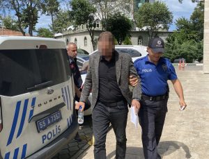 Arkadaşlık teklifini geri çeviren kadını darbetti