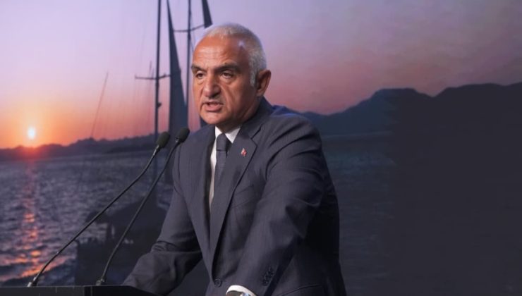 Bakan Ersoy: Ateş çemberine rağmen Türkiye turizmde istikrarını korudu