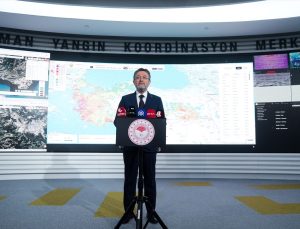Balıkesir-Edremit, Çanakkale-Ayvacık, Antalya-Kumluca yangınları tamamen kontrol altına alındı