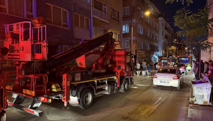 Bursa’da bir evde çıkan yangında 1 kişi hayatını kaybetti