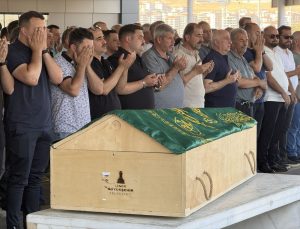 Bursa’da havuza düşen çocuğun cenazesi Gaziantep’te toprağa verildi