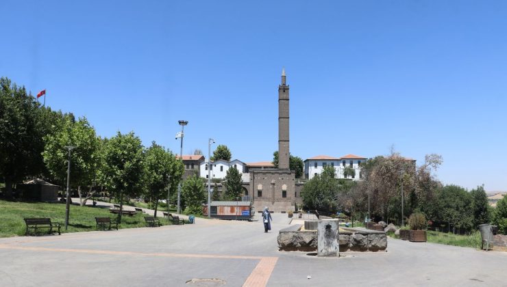 Diyarbakır’da Aşırı Sıcaklar Tarihi Mekanları Boşalttı