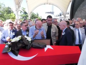 Gazeteci Vedat Yenerer son yolculuğuna uğurlandı