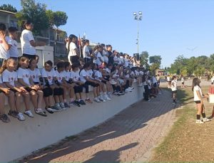 Gerze Belediyesi Spor Okulları öğrencileri festivalde yeteneklerini sergiledi