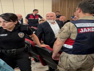 Görevinden uzaklaştırılan Büyükşehir Belediye Başkanı Bozbey’in yargılanmasında 16 kişiye tahliye