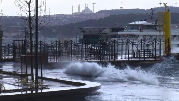 İstanbullular dikkat! Valilikten kritik uyarı geldi: Şiddetli fırtına yıkıp geçecek