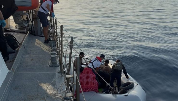 İzmir’de 46 Düzensiz Göçmen Yakalandı ve Kurtarıldı