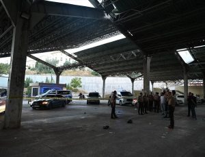 Kırıkkale’de kapalı pazar yerinin çatısından düşen işçi ağır yaralandı