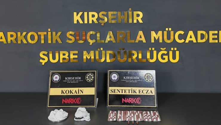 Kırşehir’de uyuşturucu operasyonunda yakalanan 2 zanlı tutuklandı