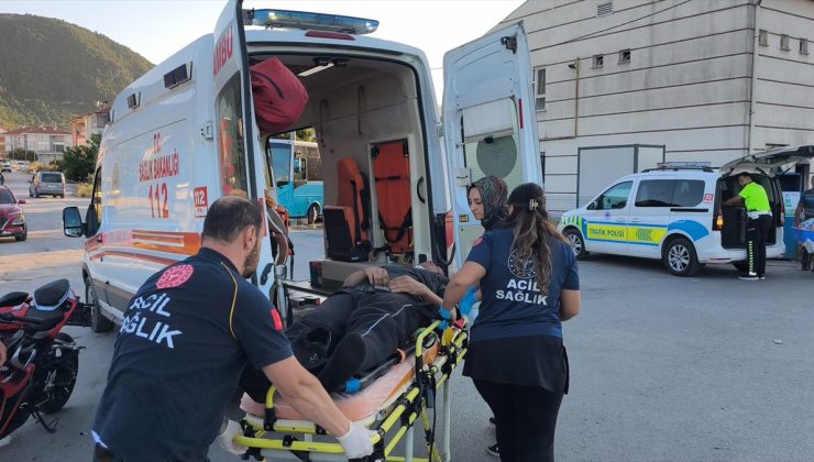 Kütahya’da motosikletler çarpıştı 2 kişi yaralandı