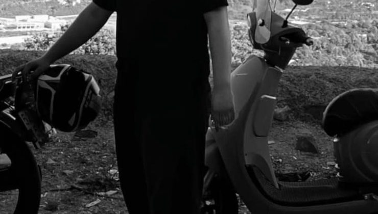 Motosiklet duvara çarptı, genç sürücü öldü