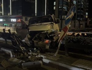 Niğde’de 3 aracın karıştığı kazada 4 kişi yaralandı