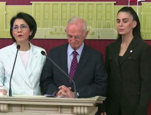 Önder Sav CHP’den istifa etti