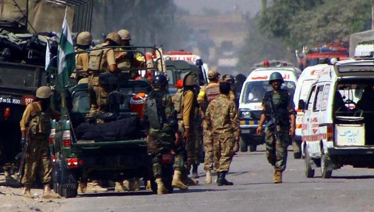Pakistan’da polis kontrol noktasına saldırı: 9 polis öldü, 28 polis yaralandı