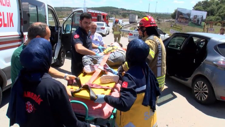 Pendik’te iki otomobilin karıştığı kazada 1’i çocuk 2 kişi yaralandı