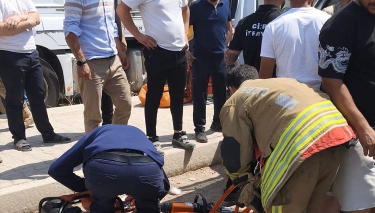 Şırnak’ta minibüs ile kamyonetin çarpıştığı kazada 4 kişi yaralandı