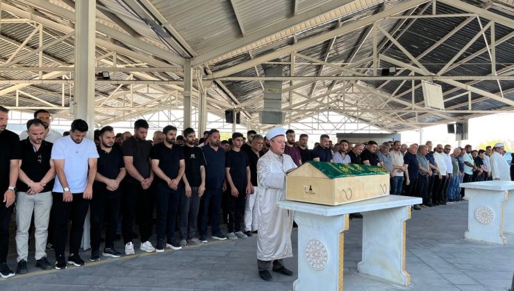 Site havuzunda hareketsiz bulunan Kadir, Gaziantep’te toprağa verildi