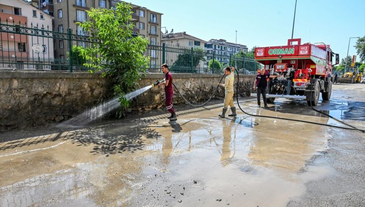 Su baskınından etkilenen Cide’de çalışmalar devam ediyor