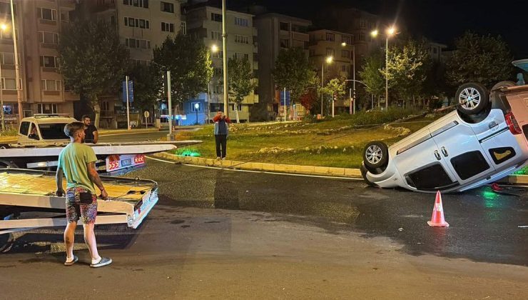Takla atan aracındaki yaralıyı bırakıp kaçtı