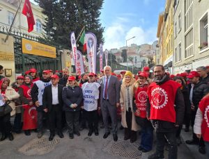 Tez-Koop-İş: Özel İtalyan Lisesi Müdürü Finocchiaro “istenmeyen kişi” ilan edildi
