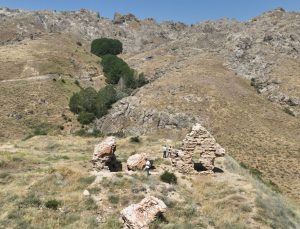 Van’da tahrip edilen tarihi kilise ve mezarlık için koruma çalışması başlatıldı