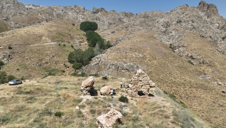 Van’da tahrip edilen tarihi kilise ve mezarlık için koruma çalışması başlatıldı