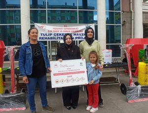 Yeşilyurt’ta çiftçilere ahır ekipmanı dağıtıldı