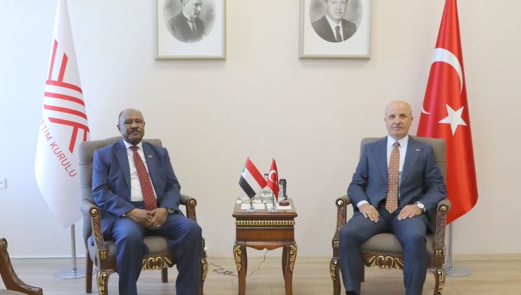YÖK Başkanı Özvar, Sudan Dışişleri Bakanı Ahmed ile görüştü