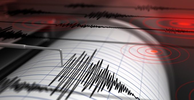 AFAD duyurdu! İzmir Karaburun açıklarında 3.7 büyüklüğünde deprem