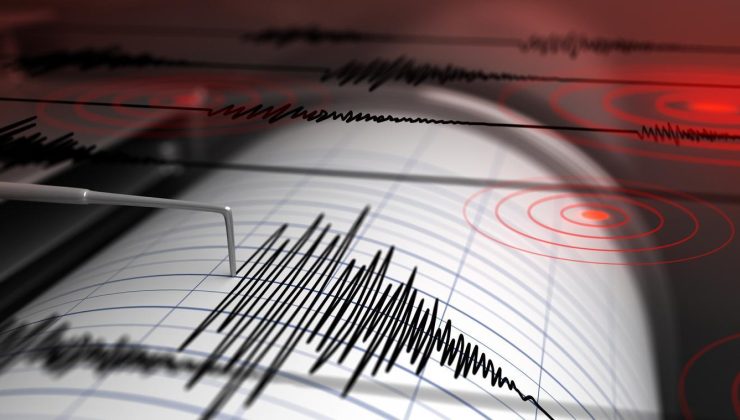 AFAD duyurdu! İzmir Karaburun açıklarında 3.7 büyüklüğünde deprem