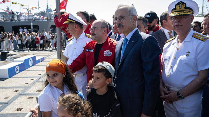 Bakan Uraoğlu, TEKNOFEST Mavi Vatan’ı ziyaret etti