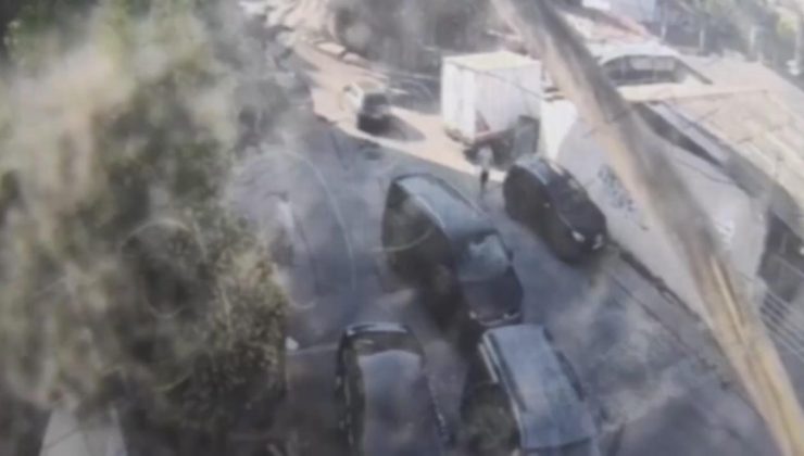 Boşanma sonrası husumet sokağa taştı! Kadının başına tabancanın kabzasıyla vurdu