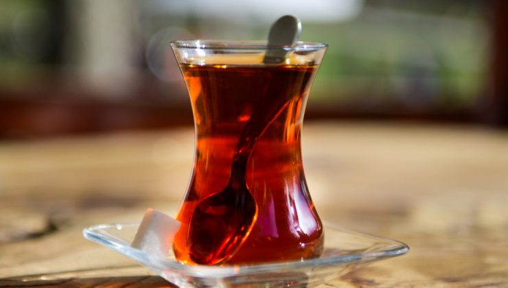 Çay hazırlarken sırayı karıştırmak Alzheimer belirtisi mi?