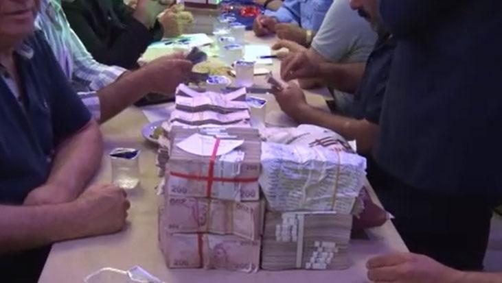Dudak uçuklatan sünnet düğünü! Paralar valize sığmadı