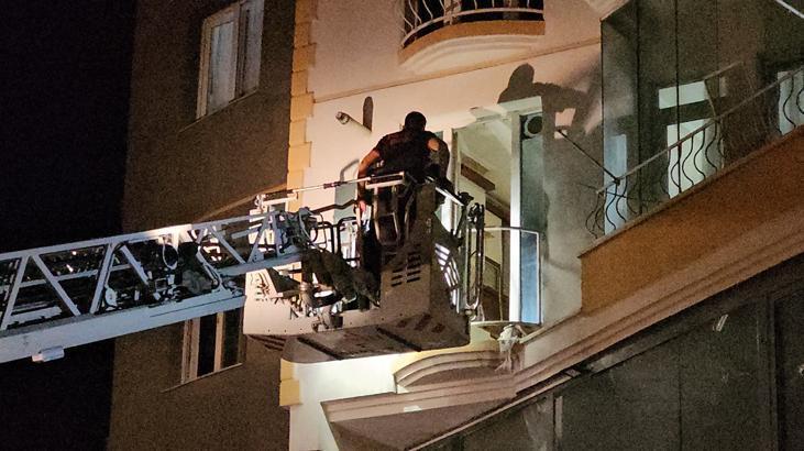 Kötü koku yayılan evde acı manzara! İtfaiye ekipleri cansız bedenini buldu