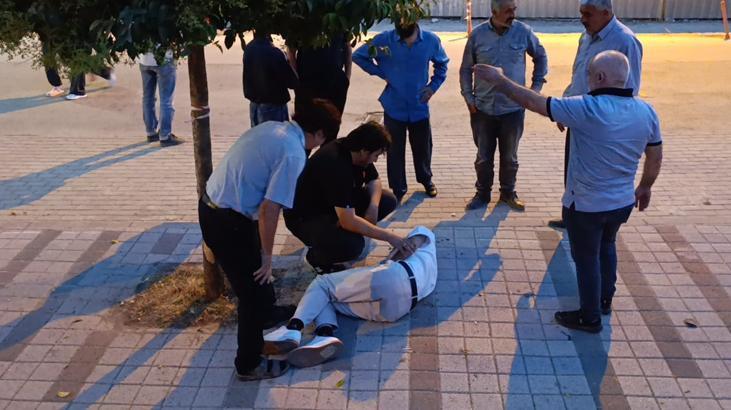 Motosiklet kazasını duyan doktor duvardan atlayıp yaralının imdadına koştu
