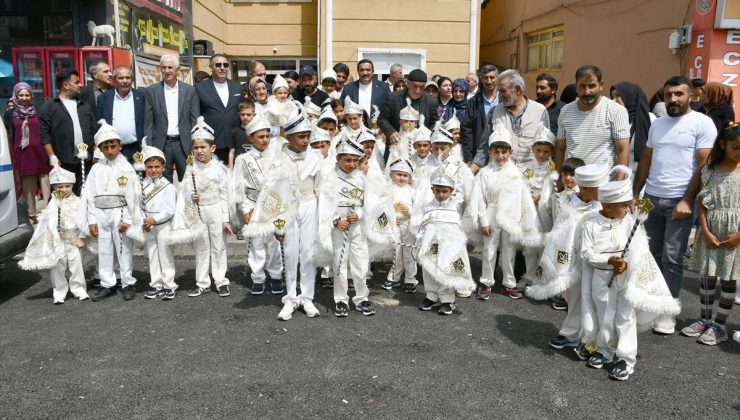 “Sarıkamış Belediyesi Geleneksel 2. Sünnet Şöleni ve Halk Konserleri” sona erdi