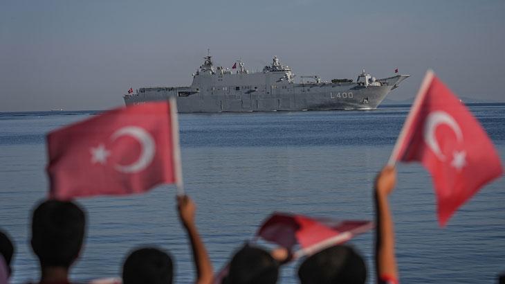 Türk donanmasının seçkin platformları TEKNOFEST Mavi Vatan öncesi Yalova’da selamlama geçişi yaptı