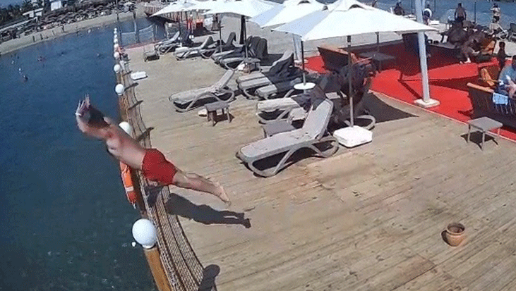 Alanya’da kahreden görüntü! Sığ suya balıklama atlayan tatilci öldü