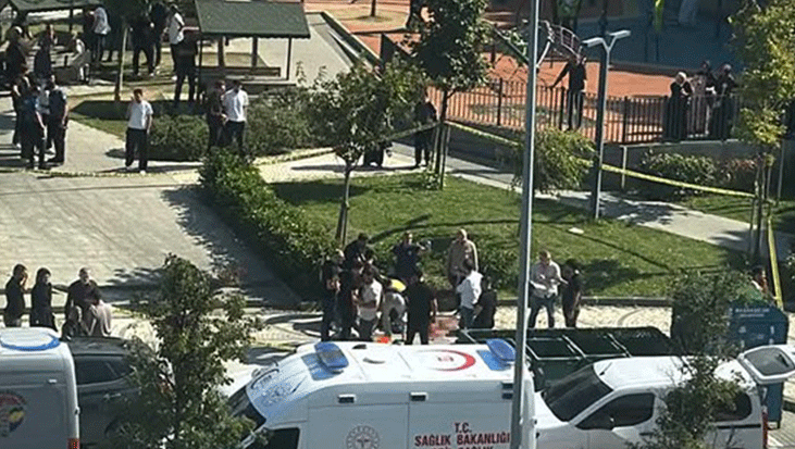Başakşehir’de sokak ortasında dehşet! 2 kişi silahlı saldırıda yaralandı
