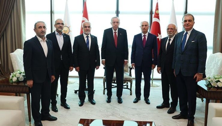 Cumhurbaşkanı Erdoğan, HÜDA PAR Genel Başkanı Yapıcıoğlu’nu kabul etti