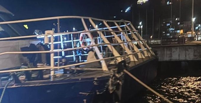 Mudanya’da İDO deniz otobüsü iskeleye çarptı