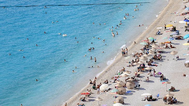 Muğla’da Eylül sıcağı! Sahilde yazı aratmayan görüntüler
