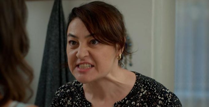 Nimet’ten Simay’a sert sözler: Seni de söküp atmasını bilirim