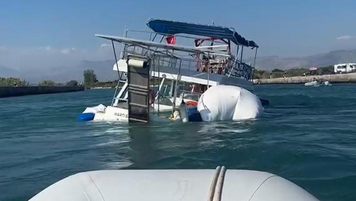 Peş peşe deniz kazalarının ardından Antalya’da korkutan olay! Batma tehlikesi geçiren tekne kıyıya çekildi