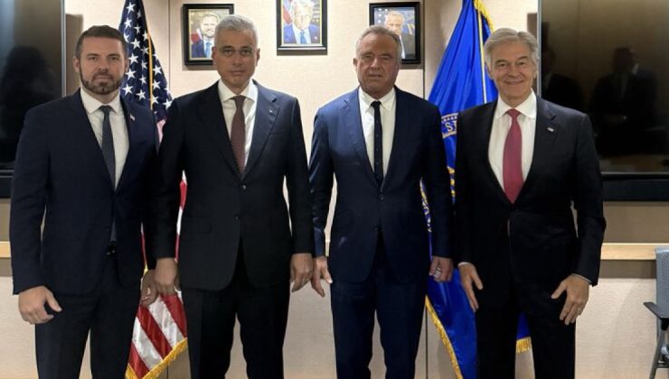 Sağlık Bakanı Memişoğlu, ABD Sağlık Bakanı Kennedy ile görüştü
