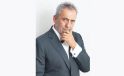 Sevilen şarkılarını söyleyecek