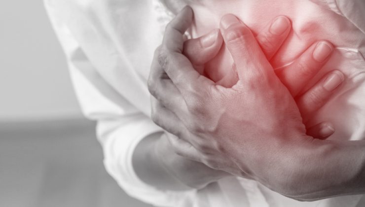 Sigara, kalp krizi ve inme riskini 2 ila 4 kat artırıyor