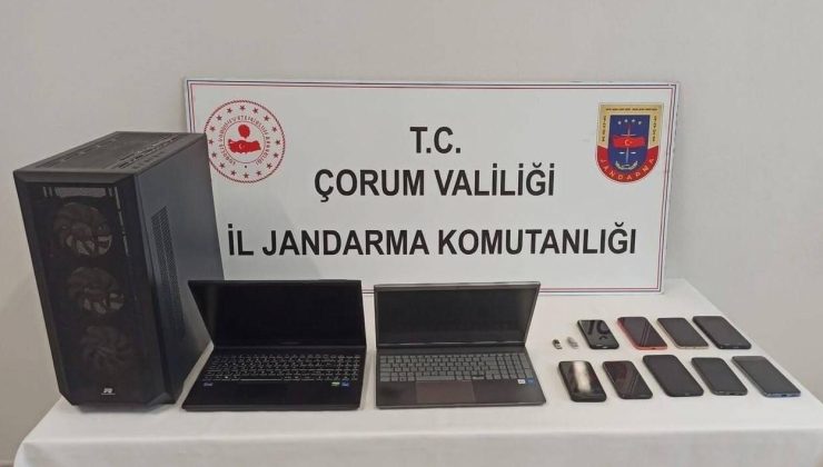 Sosyal medyada örgütlenme iddiası! Eylem senaryoları ve aşırılıkçı içerikler paylaşan 9 şüpheli yakalandı